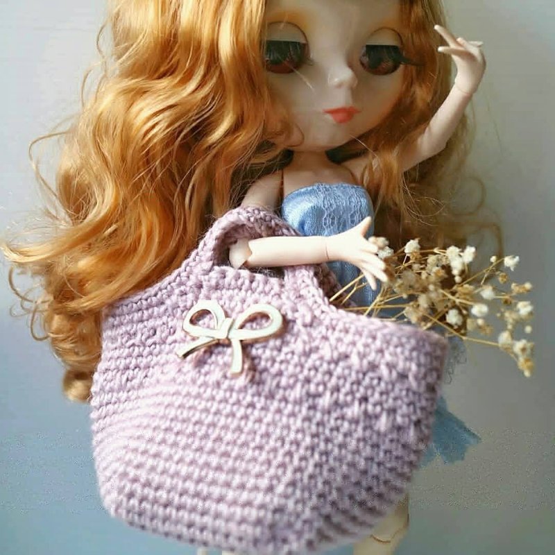 小布娃娃手工编织钩针迷你包包托特包零钱包钥匙包情人节礼物 - 手提包/手提袋 - 棉．麻 粉红色