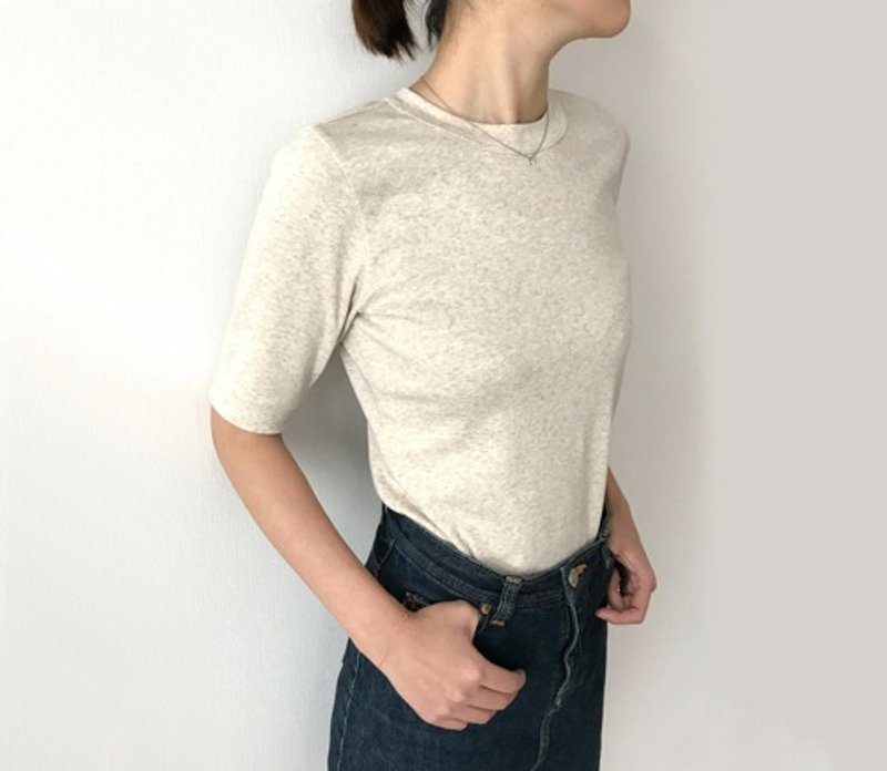 日本製オーガニックコットン 形にこだわった大人の4分袖無地Tシャツ アイボリー【サイズ展開有】 - 女装上衣 - 棉．麻 