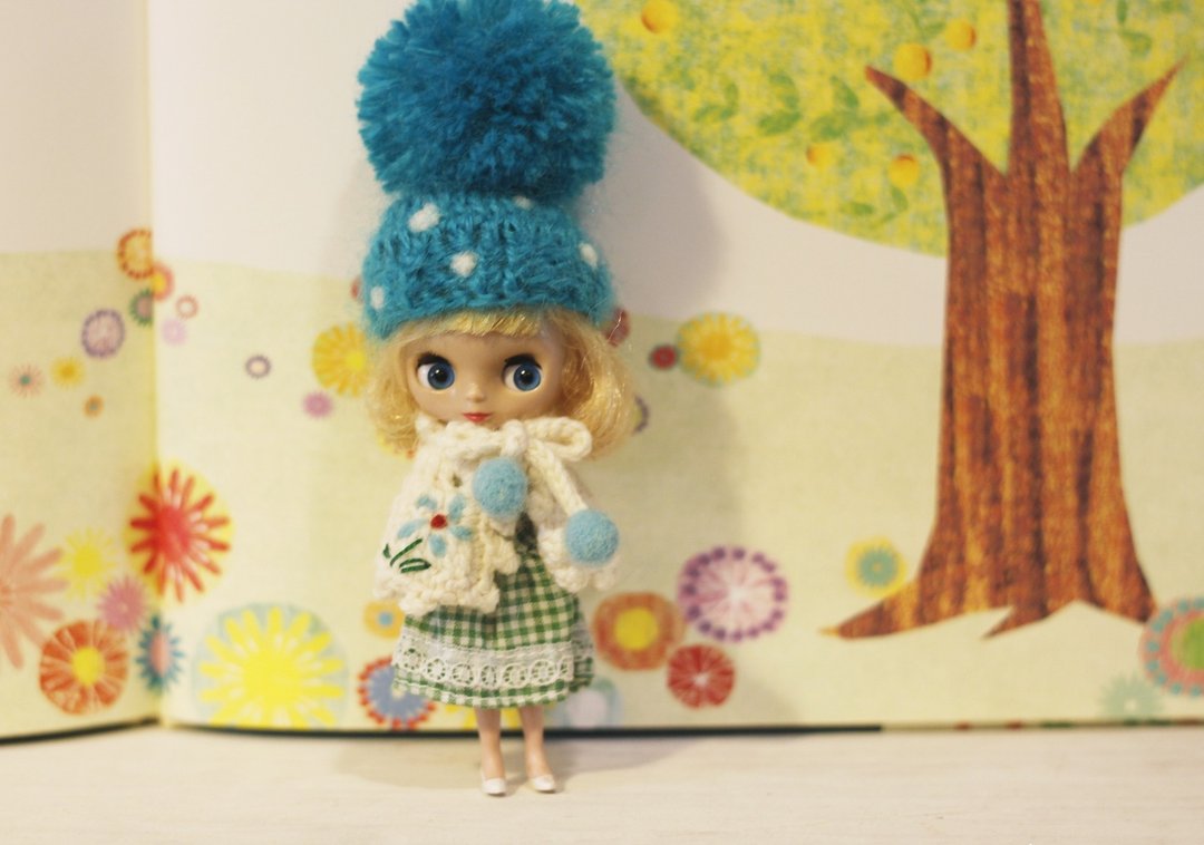 Petite Blythe's Hat小小布尺寸手工编织单色球球帽(亮蓝色款) - 帽子 - 羊毛 蓝色