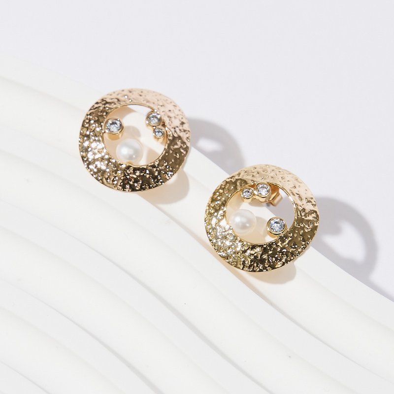 金箔珍珠锆石耳环 (共两色) - 耳环/耳夹 - 铜/黄铜 金色