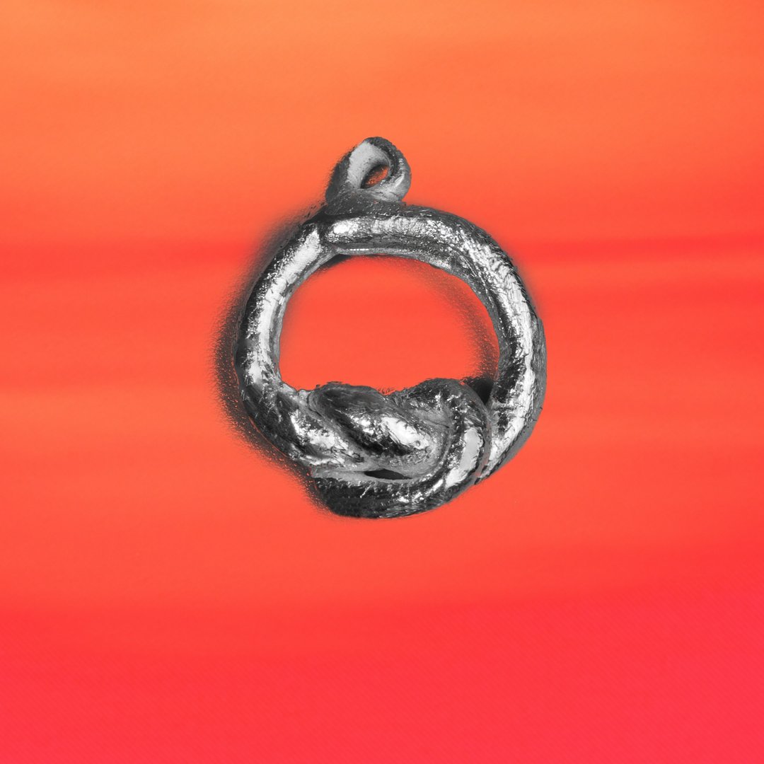 Knot Alphabet 字母坠饰，纯银 99.99 (仅吊坠) / O / - 其他 - 纯银 银色