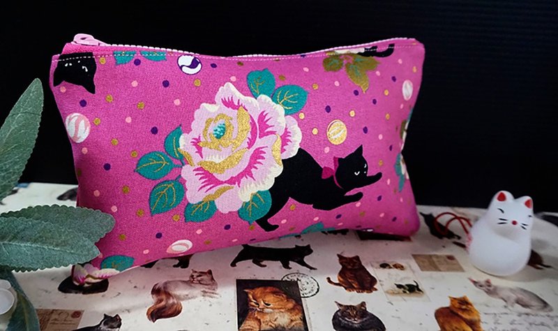 猫咪化妆包 收纳包 - 化妆包/杂物包 - 棉．麻 多色