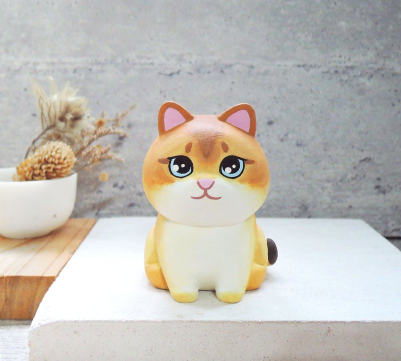 胖胖圆脸橘猫 金渐层英短猫 猫咪摆饰公仔 手工木制疗愈小木雕 - 摆饰 - 木头 橘色