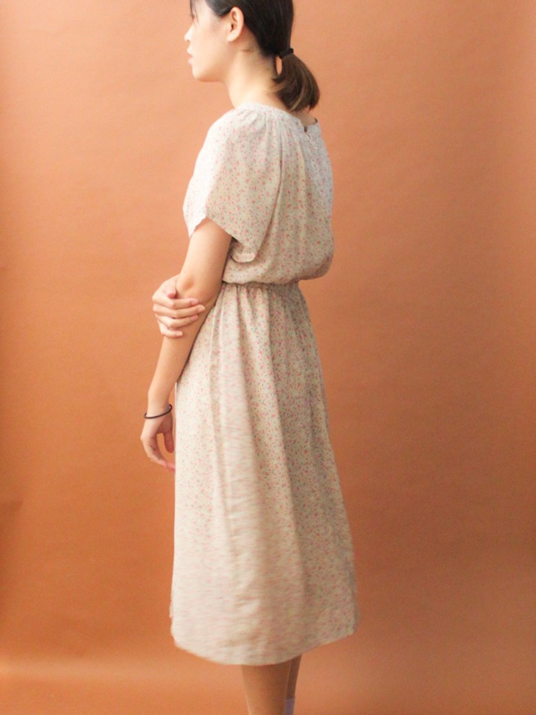 复古素雅清新碎花米色短袖宽松长袖古着洋装 Vintage Dress - 洋装/连衣裙 - 聚酯纤维 卡其色
