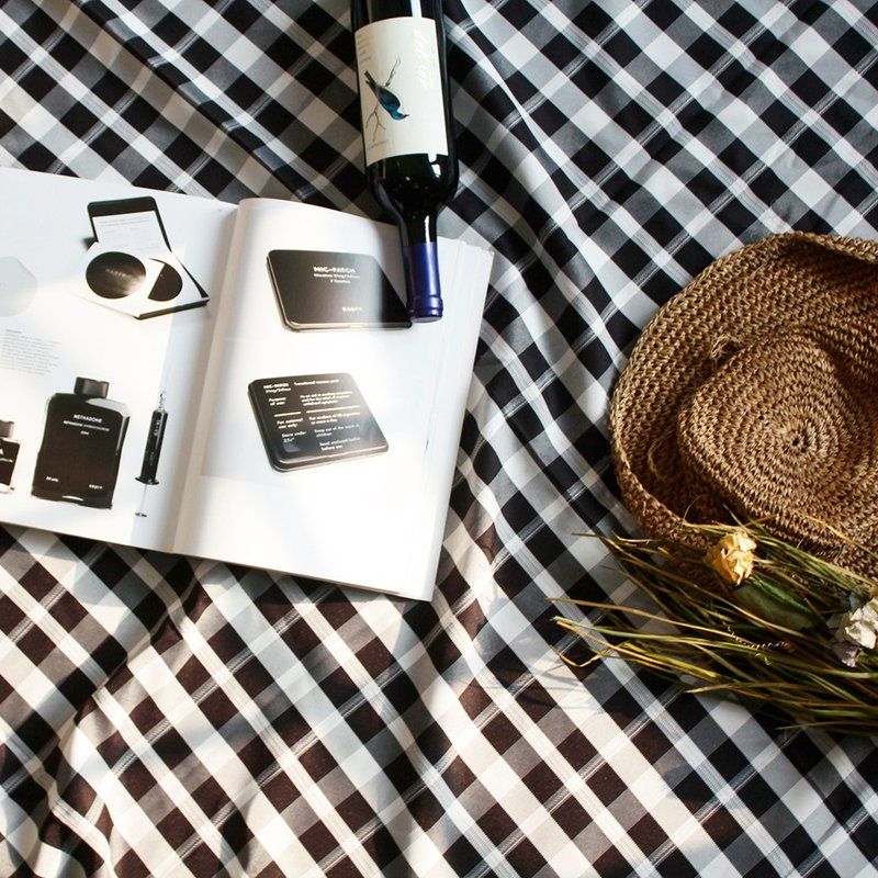 户外两用防水桌巾/野餐垫 经典格纹 加大款(黑白格纹) - 野餐垫 - 聚酯纤维 黑色