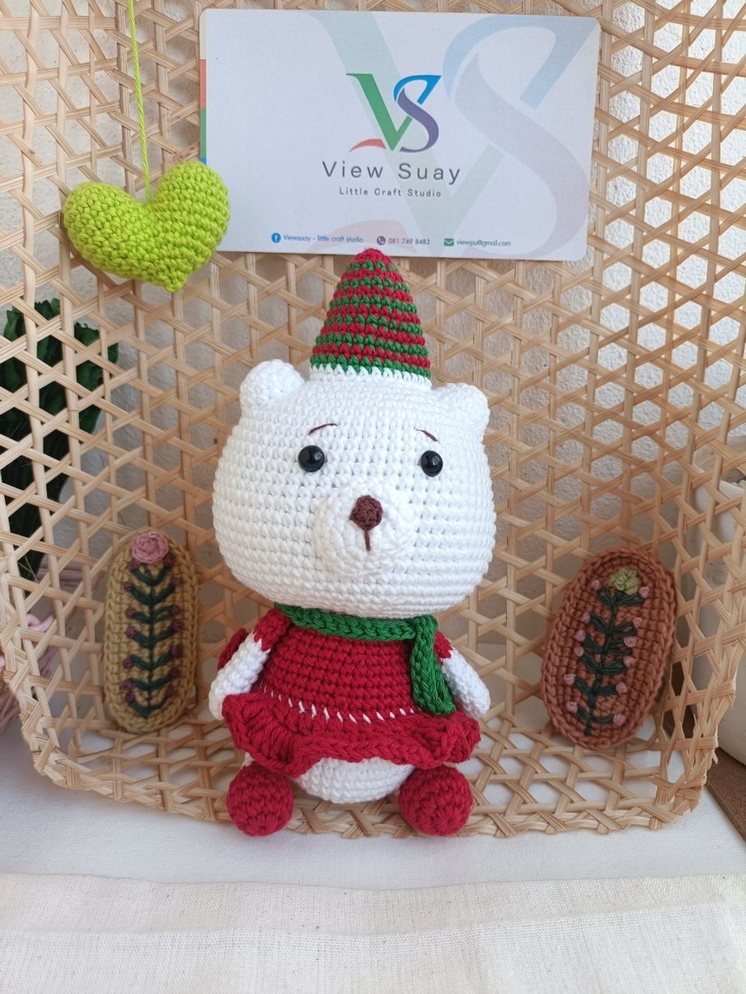 crochet doll - 玩偶/公仔 - 聚酯纤维 红色