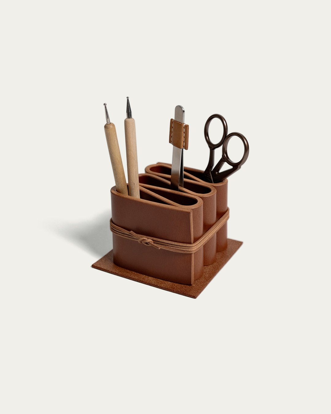 册 文具座 Leather Stationery Holder - 笔筒/笔座 - 真皮 咖啡色