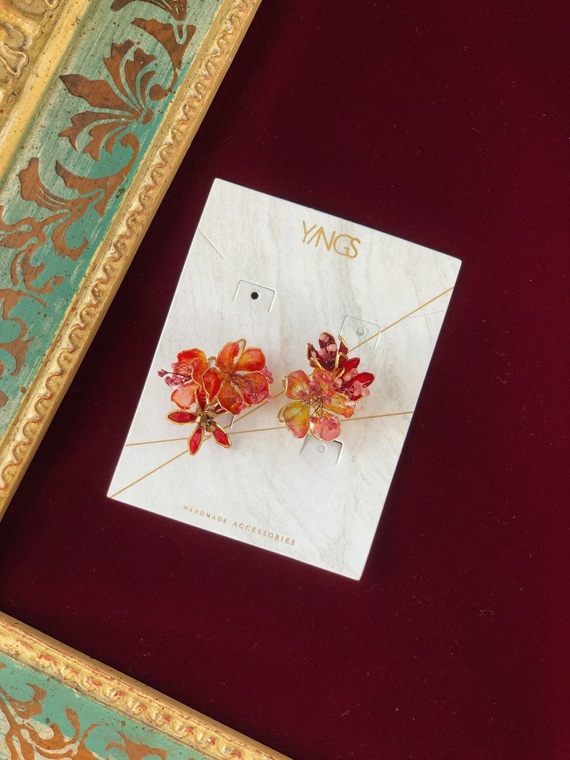 花开富贵 / 耳针耳夹 手作耳环 水晶胶 干燥花 - 耳环/耳夹 - 塑料 红色