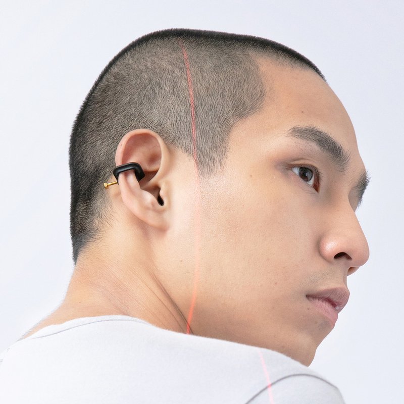 CLAMP EARRING 钢制耳扣_黑金色 - 耳环/耳夹 - 不锈钢 金色