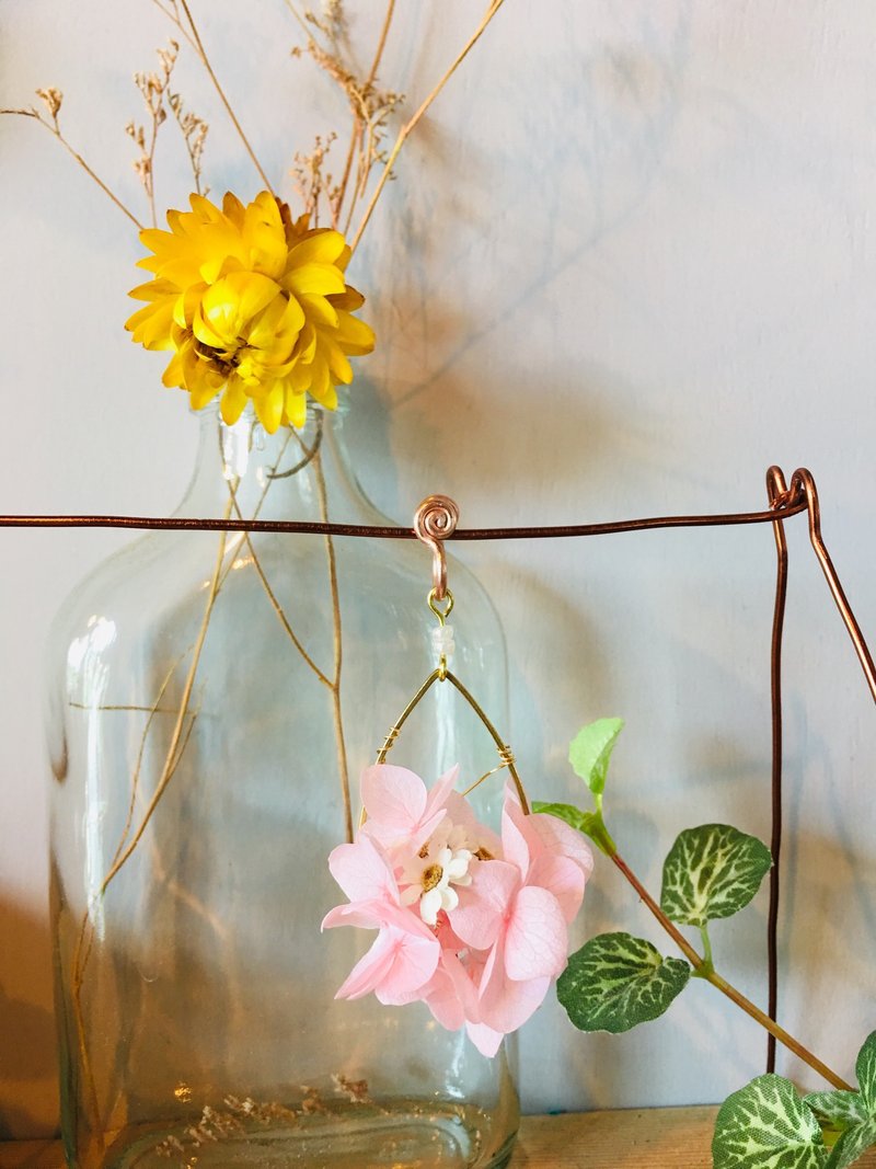 不凋绣球花耳环无痛耳夹 (单支) - 耳环/耳夹 - 植物．花 粉红色