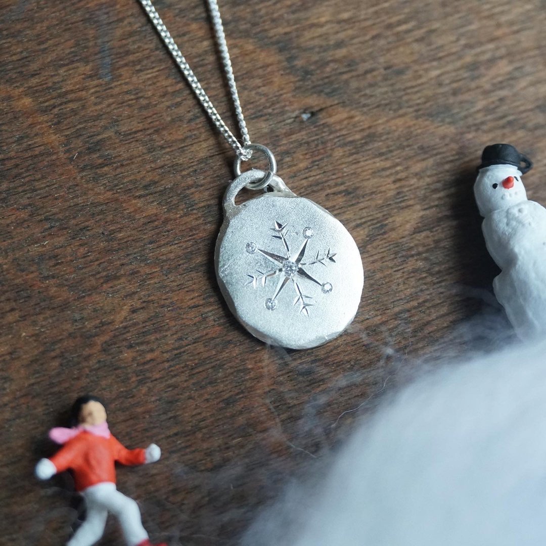 初雪项链 Sonwflake Necklace 925纯银 - 项链 - 其他金属 银色