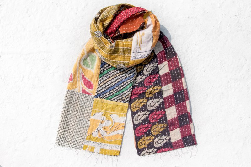 手缝纱丽布拼接丝巾/刺绣丝巾/刺绣围巾/手缝纱丽线丝巾-沙漠花朵 - 围巾/披肩 - 棉．麻 多色