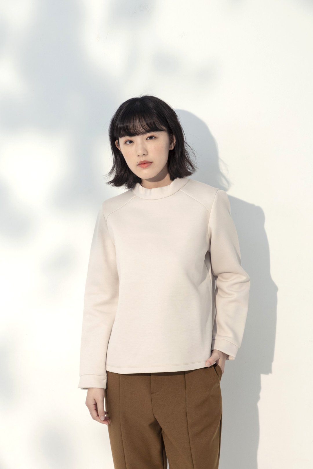 守护玫瑰的小王子立领长袖上衣(厚)-群羽(米白) - 女装上衣 - 棉．麻 白色