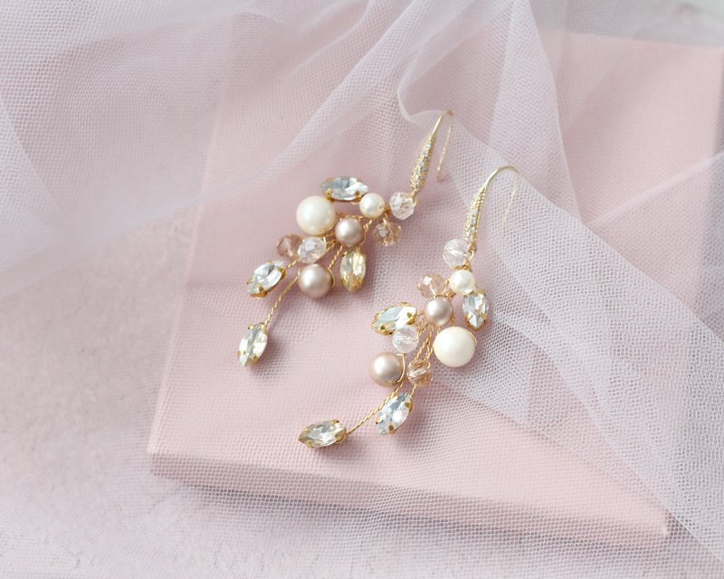 Champagne and ivory earrings bridal / Wedding Pearl and Crystal earrings - 耳环/耳夹 - 玻璃 金色