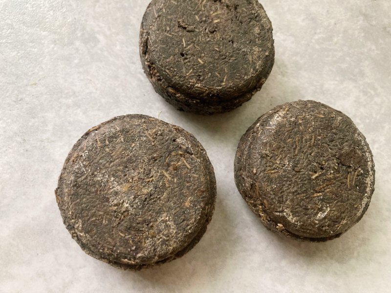 松焦油何首乌洗发饼/脂漏性皮肤/添加摩洛哥坚果油/问题头皮 - 其他 - 其他材质 咖啡色