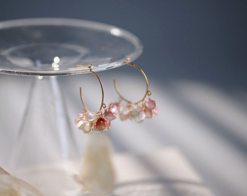 大C圈 树脂水晶钻耳针 - 耳环/耳夹 - 其他材质 粉红色