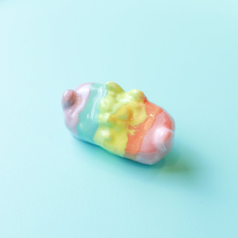 ㄉㄨㄞ ㄉㄨㄞ 陶瓷胸章 独一无二 安全别针 胸针 胸章 勋章 饰品 可爱 别针 kignjun - 胸针 - 瓷 多色