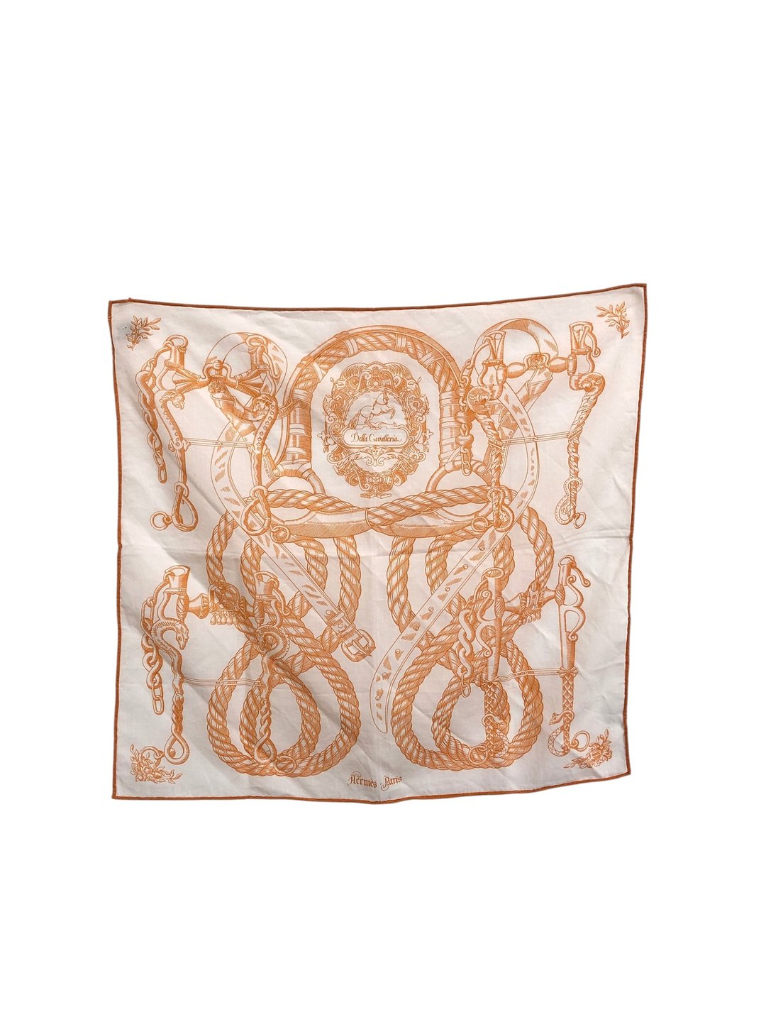 【日本直送 名牌中古包】HERMES 爱马仕 丝巾 白色 马具图腾 100% 丝绸 Carre 40 古董 ev5385 - 丝巾 - 丝．绢 白色