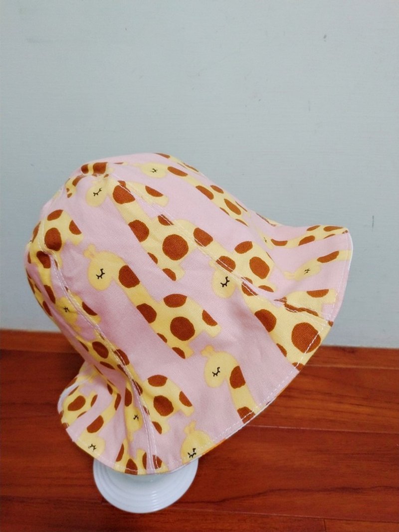 粉粉长颈鹿婴儿帽 双面帽 花朵帽 宝宝帽 渔夫帽 遮阳帽 弥月礼 - 婴儿帽/发带 - 棉．麻 