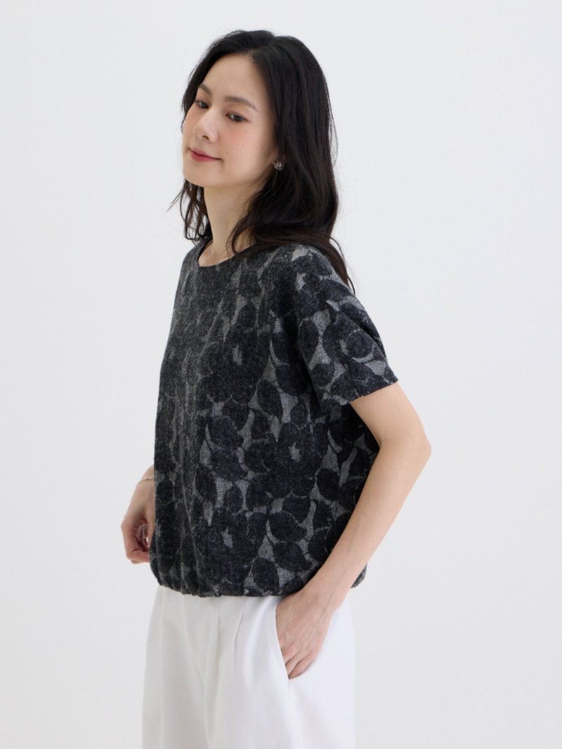 PINKOI ONLY: 光影蕾丝花连袖上衣-灰岩 - 女装针织衫/毛衣 - 其他人造纤维 黑色