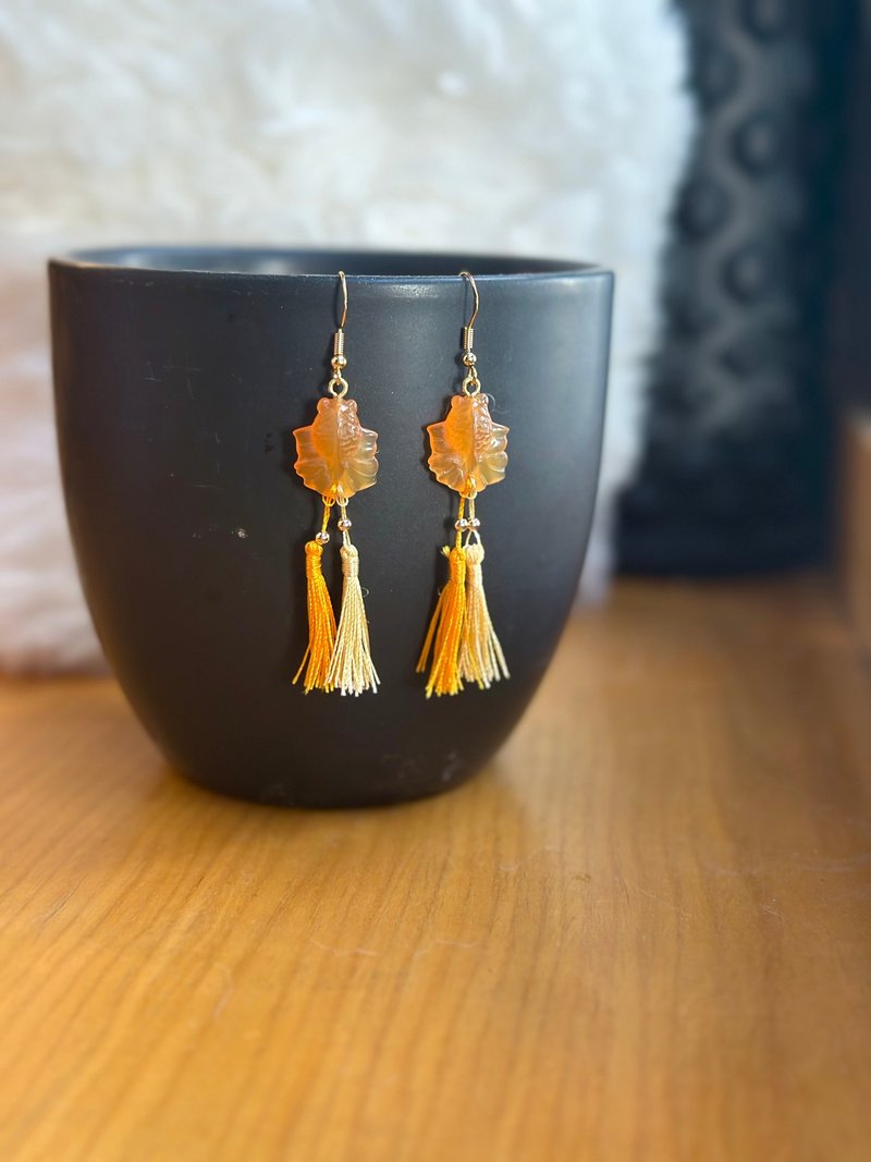 樱花玛瑙金鱼耳环 - 耳环/耳夹 - 水晶 橘色