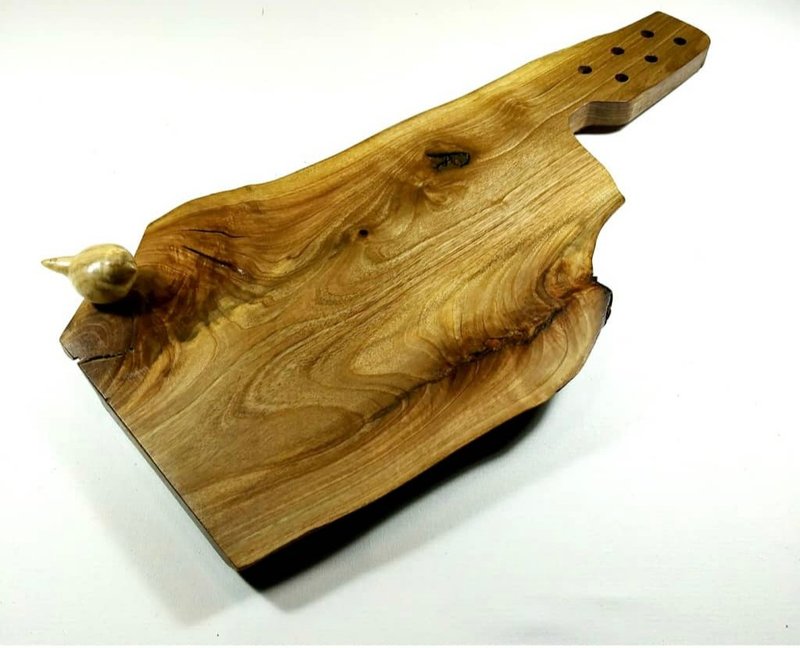 木制服务板。木制手工雕刻雀和送给您的礼物 - 托盘/砧板 - 木头 