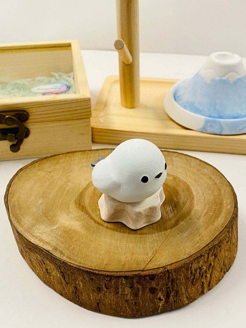 北海道 银喉长尾山雀扩香石 (小只) Long-tailed Tit Aroma Stone - 香薰/精油/线香 - 其他材质 白色