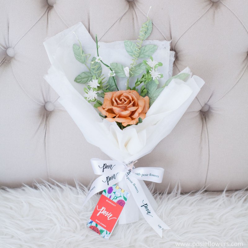 Paper Single Rose BURNT ORANGE mini Bouquet Valentine's Gift, Anniversary Gift - 摆饰 - 纸 橘色