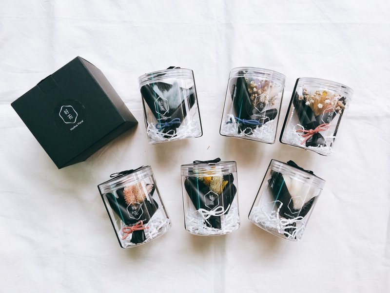 【好花】罐装干燥迷你小花束 情人节礼物 生日 情人节花束-单入 - 植栽/盆栽 - 植物．花 黑色