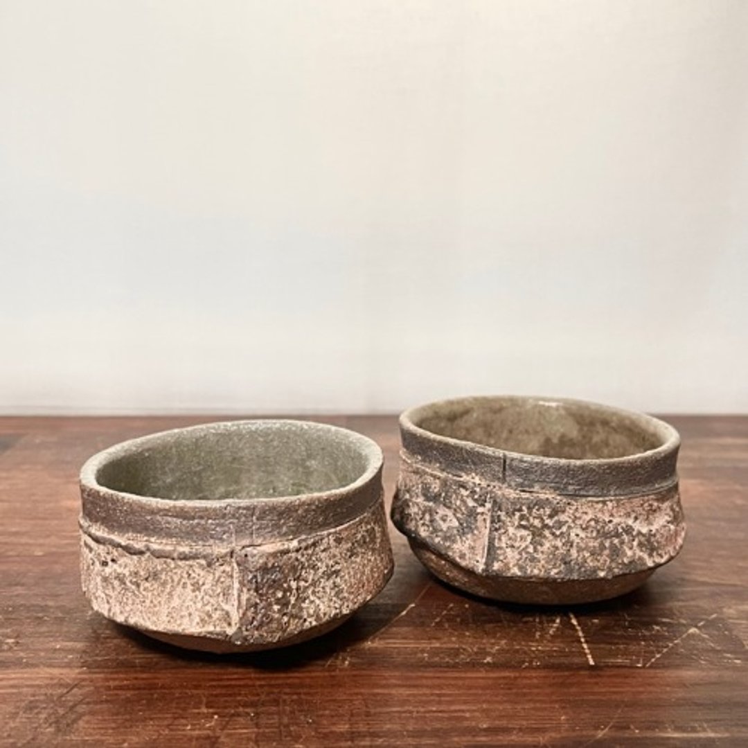 Pinkoi 代购 -  猪口，烧制，涂泥，施灰釉“Mato - Seimori -” - 茶具/茶杯 - 陶 