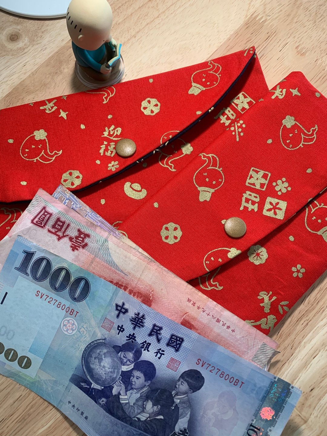 旺蛇招福文青风优质红包袋 吸睛红 蛇年 礼物 收纳 湿纸巾 卫生棉 - 皮夹/钱包 - 棉 红色
