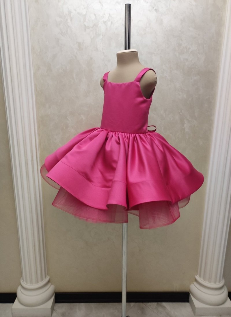 小公主的缎面连衣裙 精致而个性 - 童装礼服/连衣裙 - 其他材质 多色