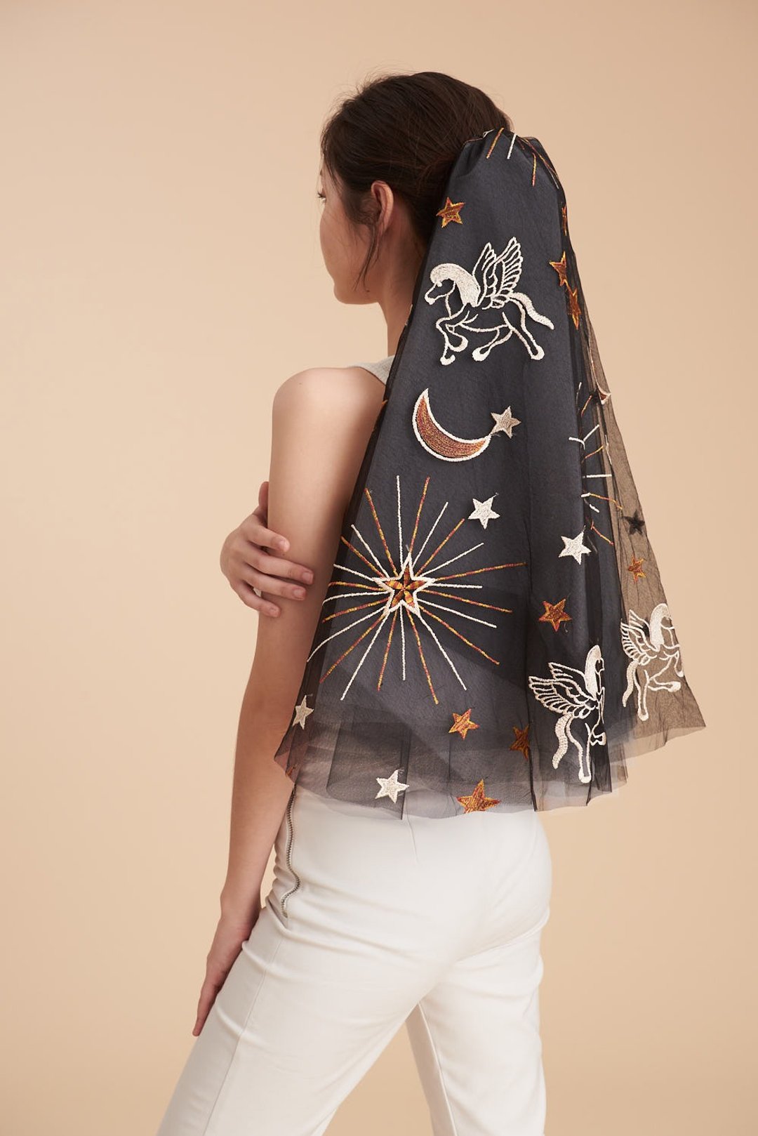 Mystic Unicorn Wedding veil - 发饰 - 聚酯纤维 黑色