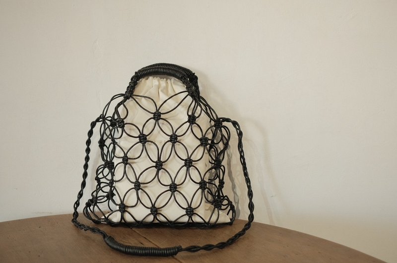 镂空窗花编织包 订制礼物 - 侧背包/斜挎包 - 棉．麻 多色