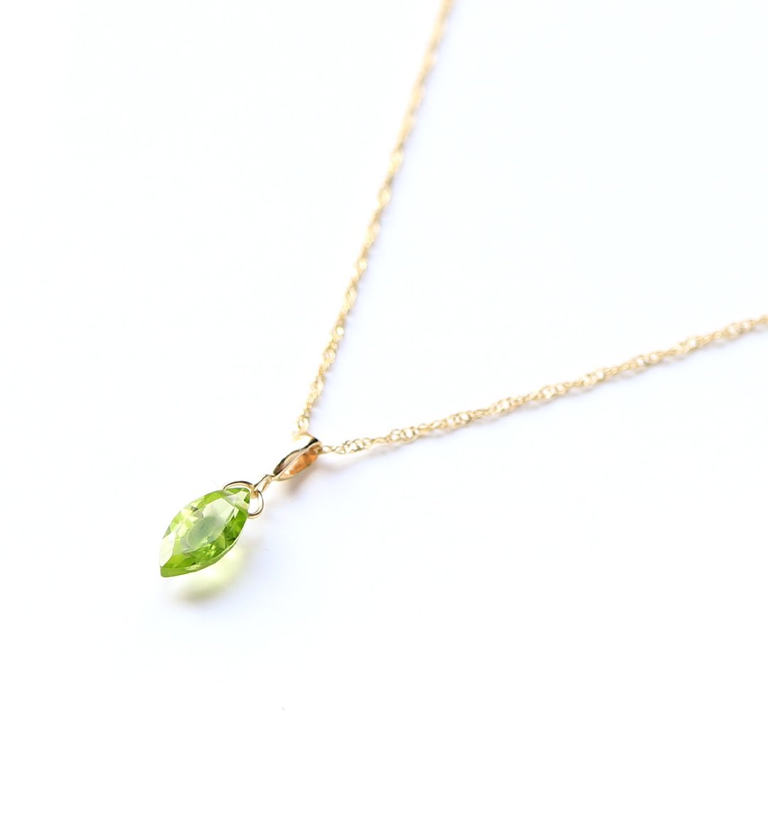 August Birthstone K10 Peridot (Marquise Cut) Necklace Charm ~BOURGEON~ (You can purchase a chain set) - 项链 - 宝石 绿色