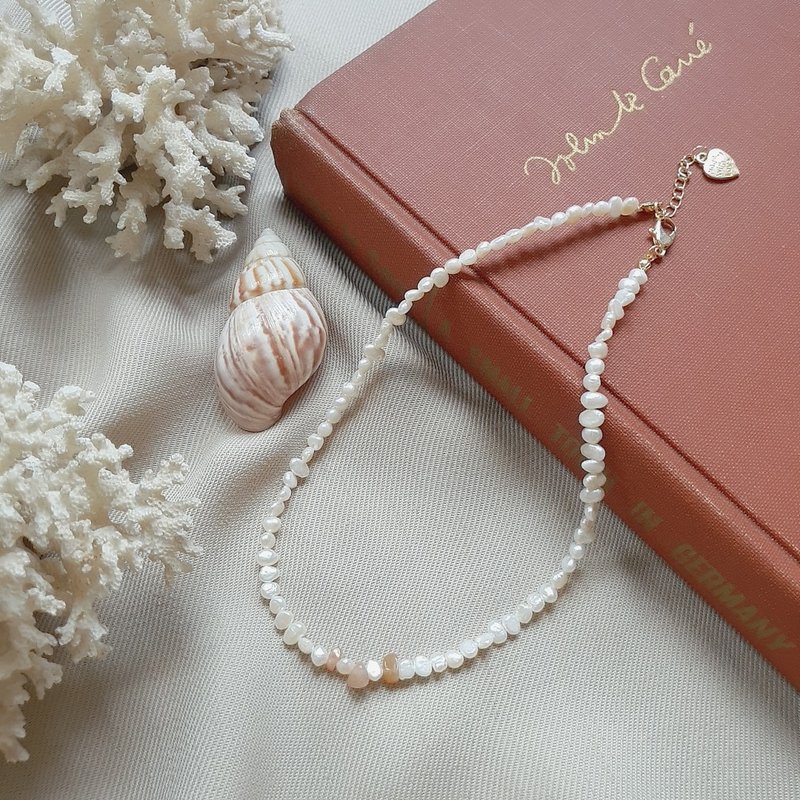 Dainty Pearl Choker | Semi Precious Stones Necklace | Free Giftwrap - 项链 - 宝石 白色