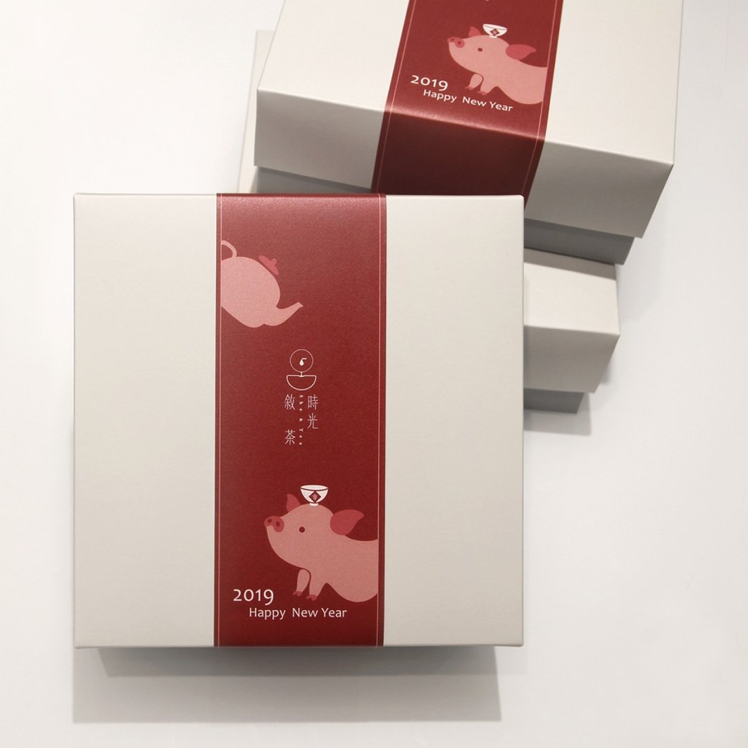 / 春节礼盒 / 小叶红x茶食礼盒 - 茶 - 纸 红色