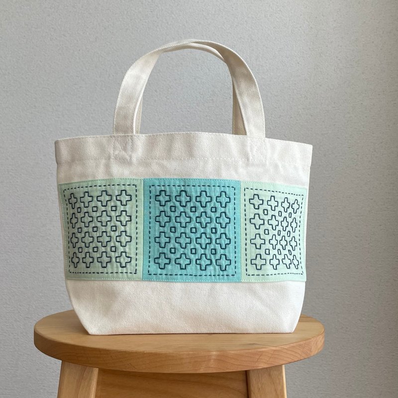 刺子绣拼布迷你托特包 (清新绿 / 十字树纹) - 手提包/手提袋 - 棉．麻 绿色