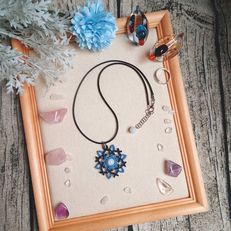 N033-手工编织项链 蓝色雪花结晶 - 项链 - 尼龙 蓝色