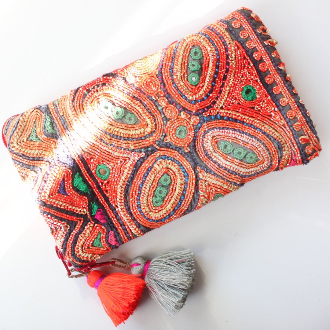 Indian embroidery pouch - 化妆包/杂物包 - 绣线 橘色