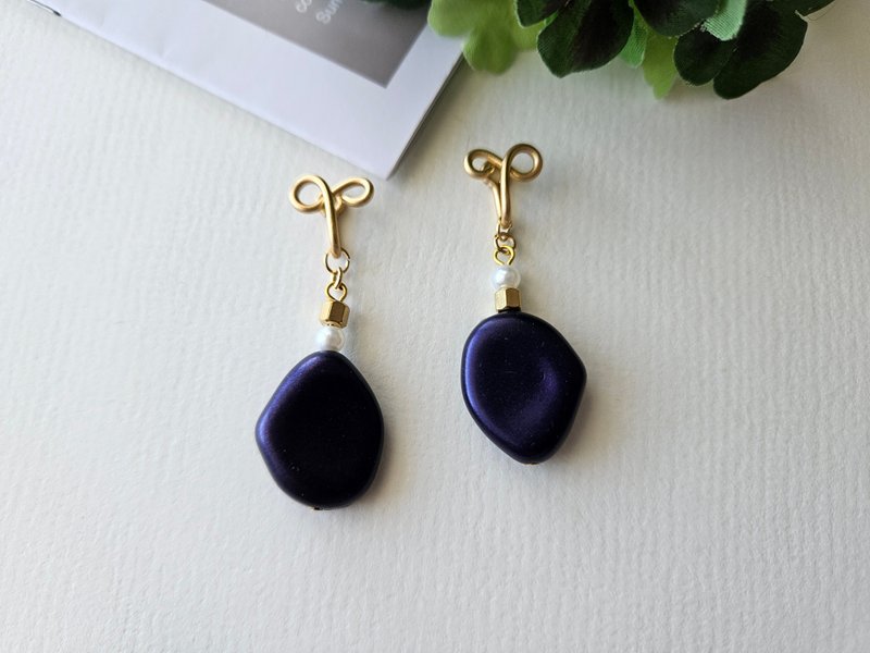 【年华】深紫~无痛耳夹、夹式耳环、耳钩~ - 耳环/耳夹 - 其他材质 紫色