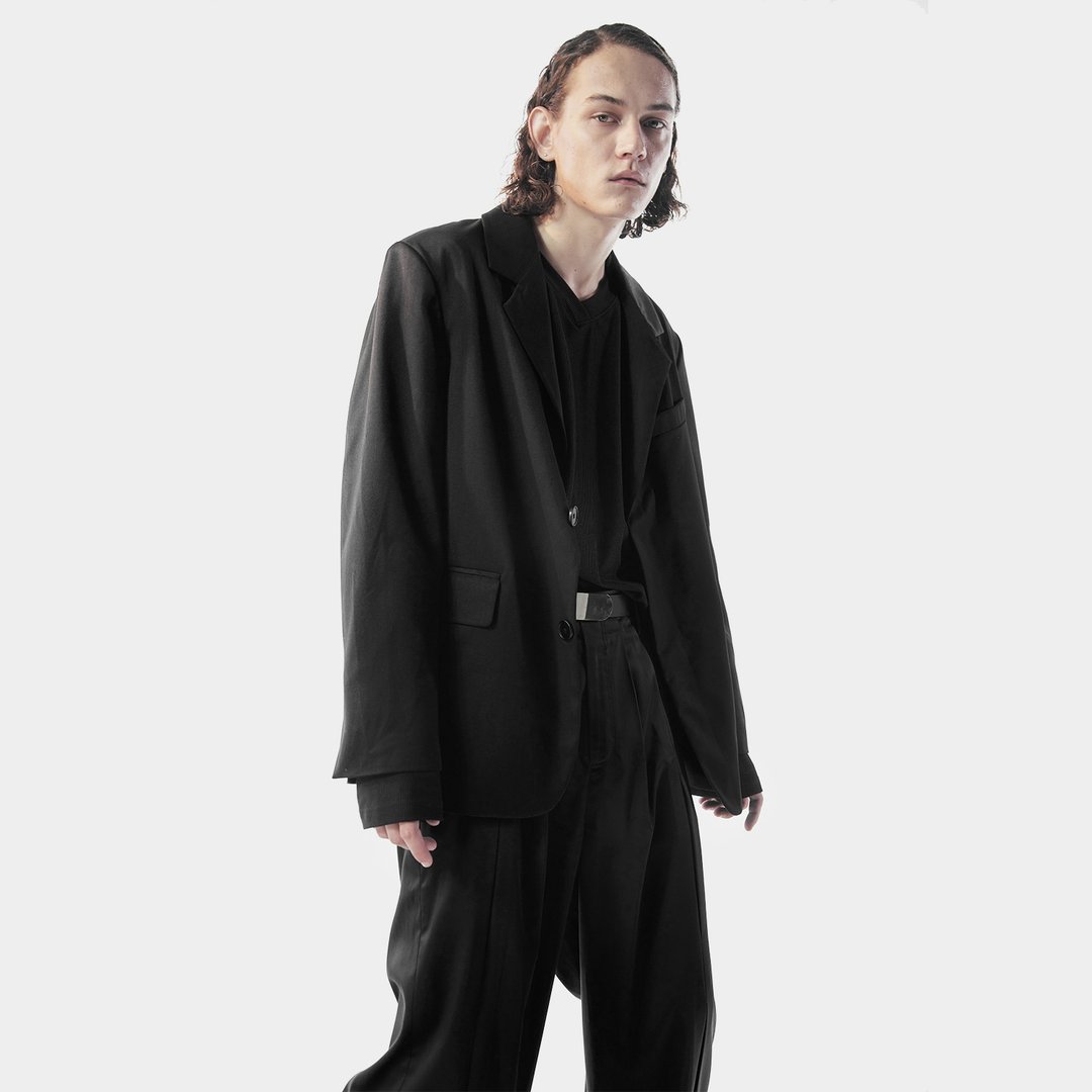 原创设计黑色时尚商务休闲单西廓形垂感宽松西服外套 - 男装外套 - 其他人造纤维 黑色