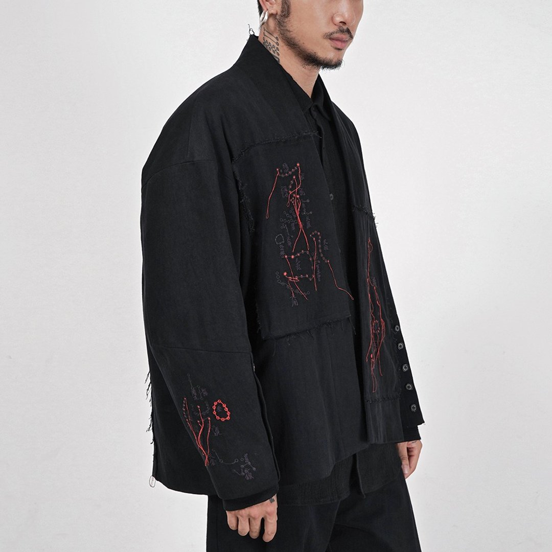 日系秋冬復古中國風流蘇星宿刺綉漢服領毛邊繫帶夾克短外套 - 男装外套 - 棉．麻 黑色