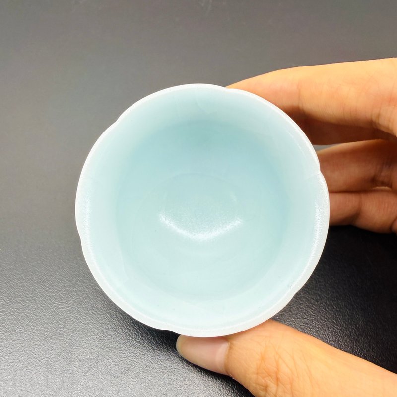 汝窑迷你葵口杯 60ml 邱毓宁 莺歌烧 C9-01 - 茶具/茶杯 - 瓷 白色