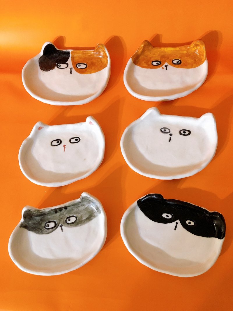 白瓷手作 猫猫盘 饰品碟 小物碟 小点心碟 送礼推荐 - 摆饰 - 瓷 白色
