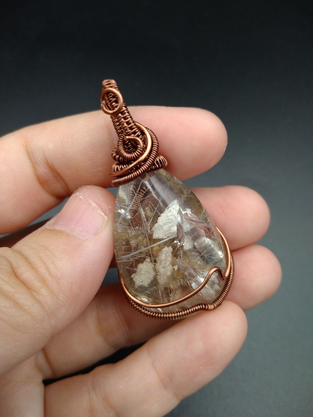 **幽灵水晶 带银发方解共生异象水晶  ** 艺术铜线 水晶项链 吊坠 - 项链 - 玉石 白色