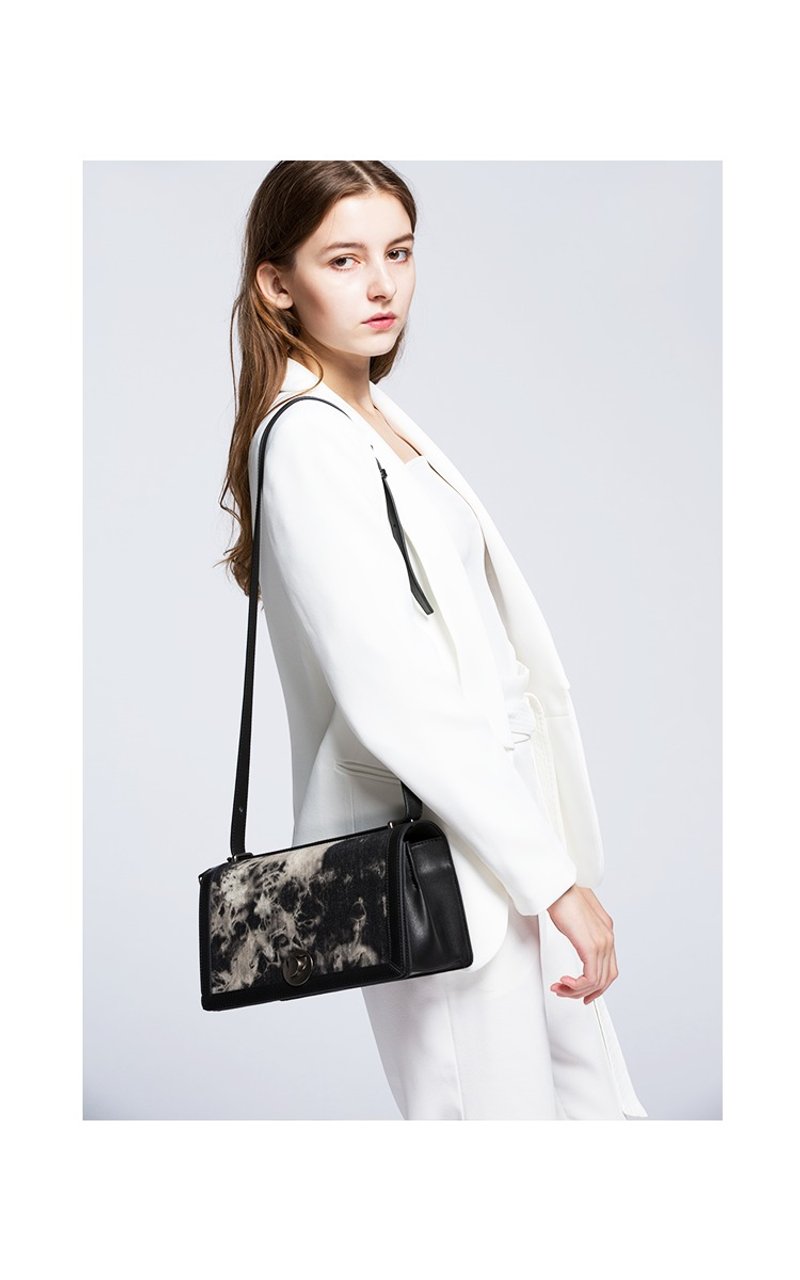 Crayon系列 - Smoky Black 烟雾黑 牛皮肩背/手提包/晕染牛仔布 - 侧背包/斜挎包 - 真皮 黑色