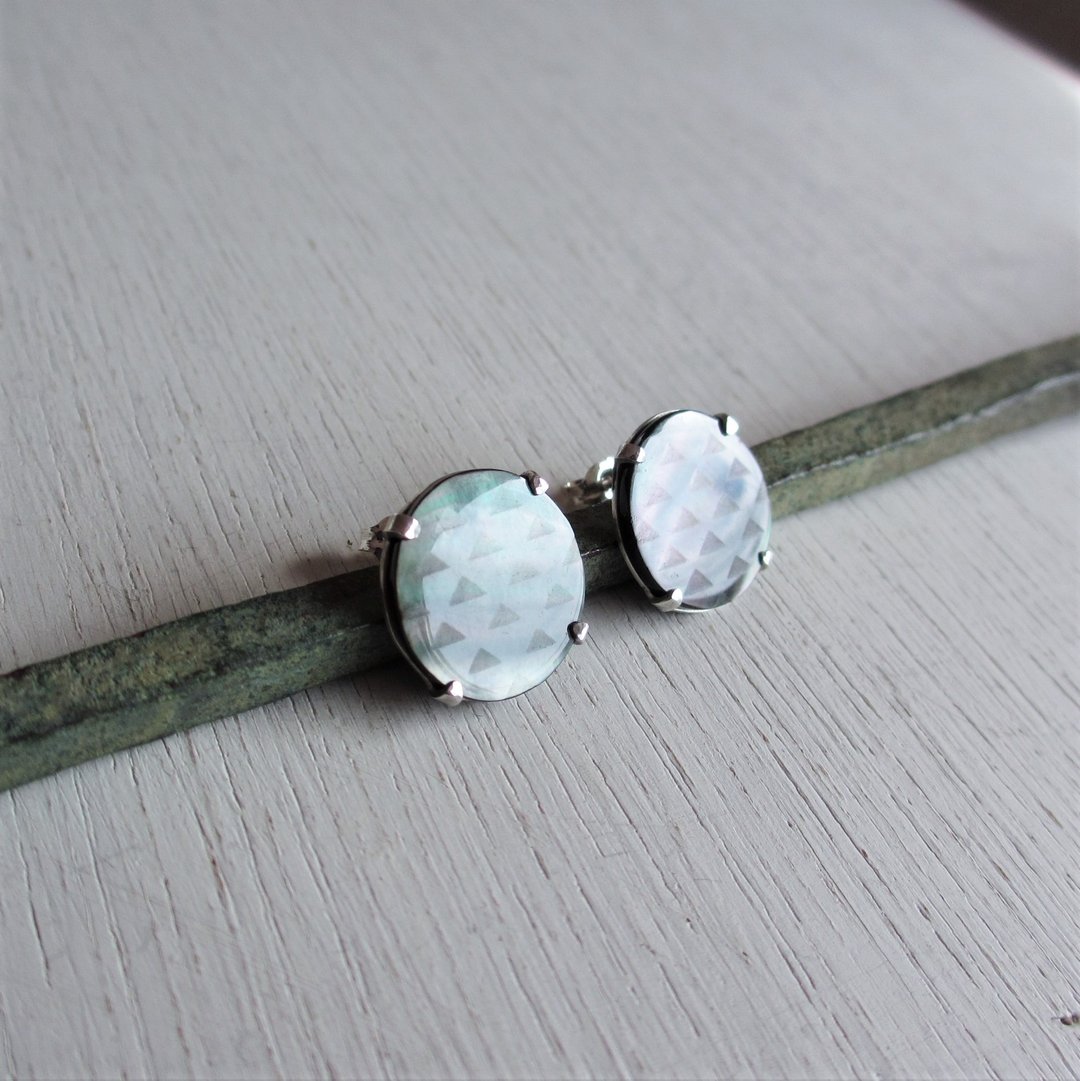 MOP pattern earrings - 耳环/耳夹 - 其他金属 银色