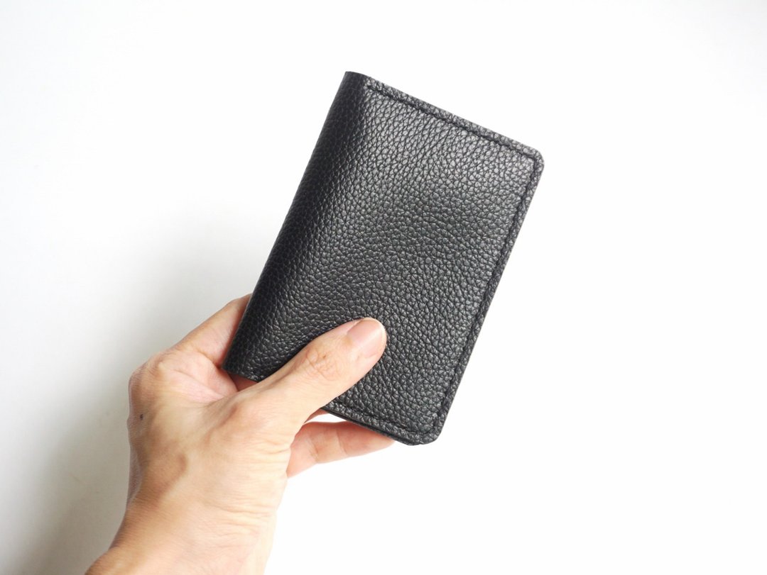 Leather Bifold Card Wallet with 4 card compartments - Black - 名片夹/名片盒 - 真皮 黑色