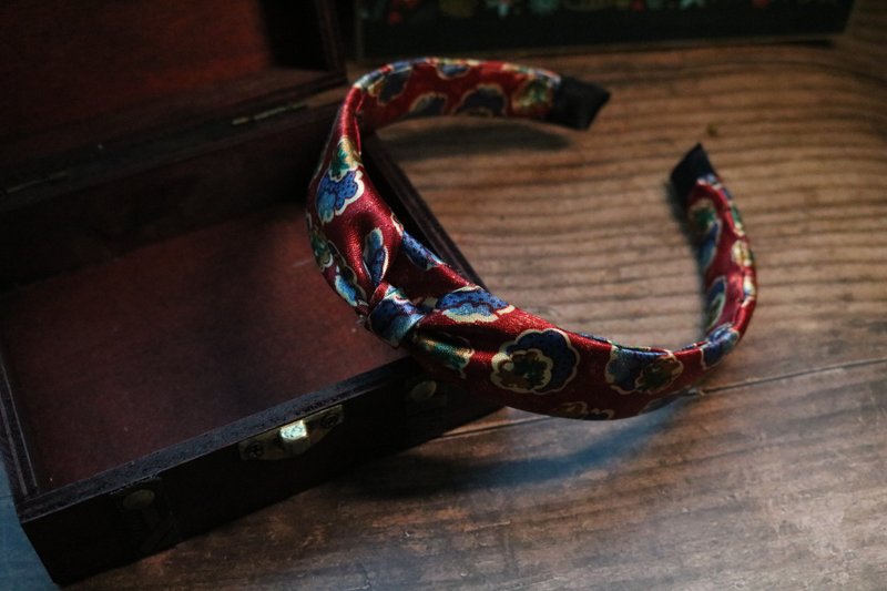 红色复古花纹真丝头箍发带百搭独特发饰 - 发带/发箍 - 丝．绢 多色